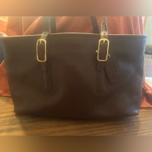 Coach leather shoulder bag